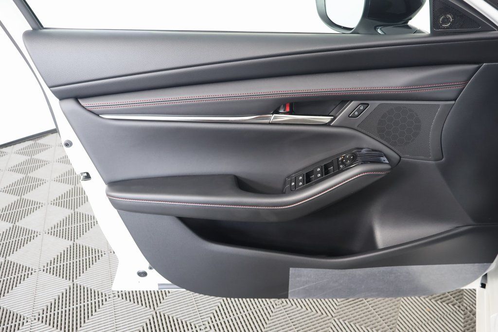 Thumbnail: 2026 Mazda Mazda3 - 7