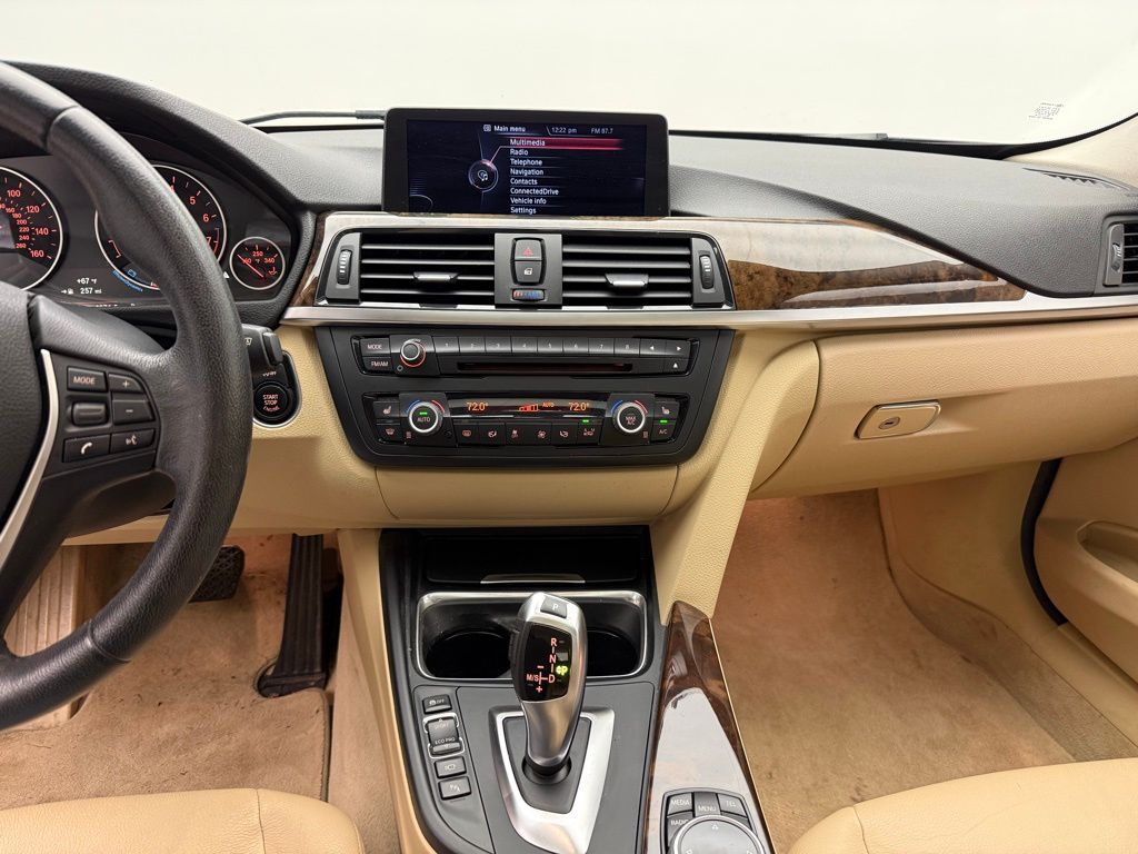 Thumbnail: 2015 BMW 3 Series - 13