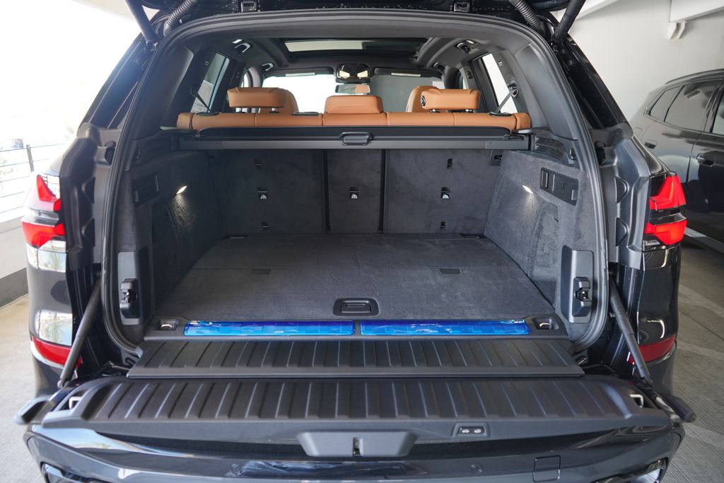 Thumbnail: 2026 BMW X5 - 22