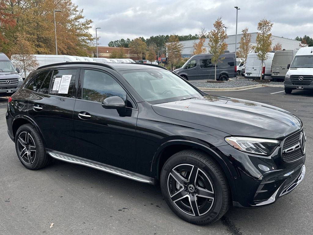 2023 Mercedes-Benz GLC GLC 300 2