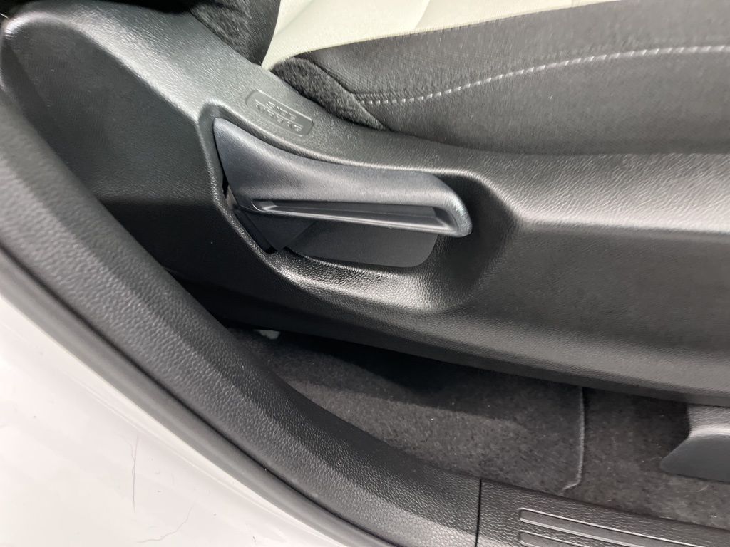 2023 Honda CR-V EX 9