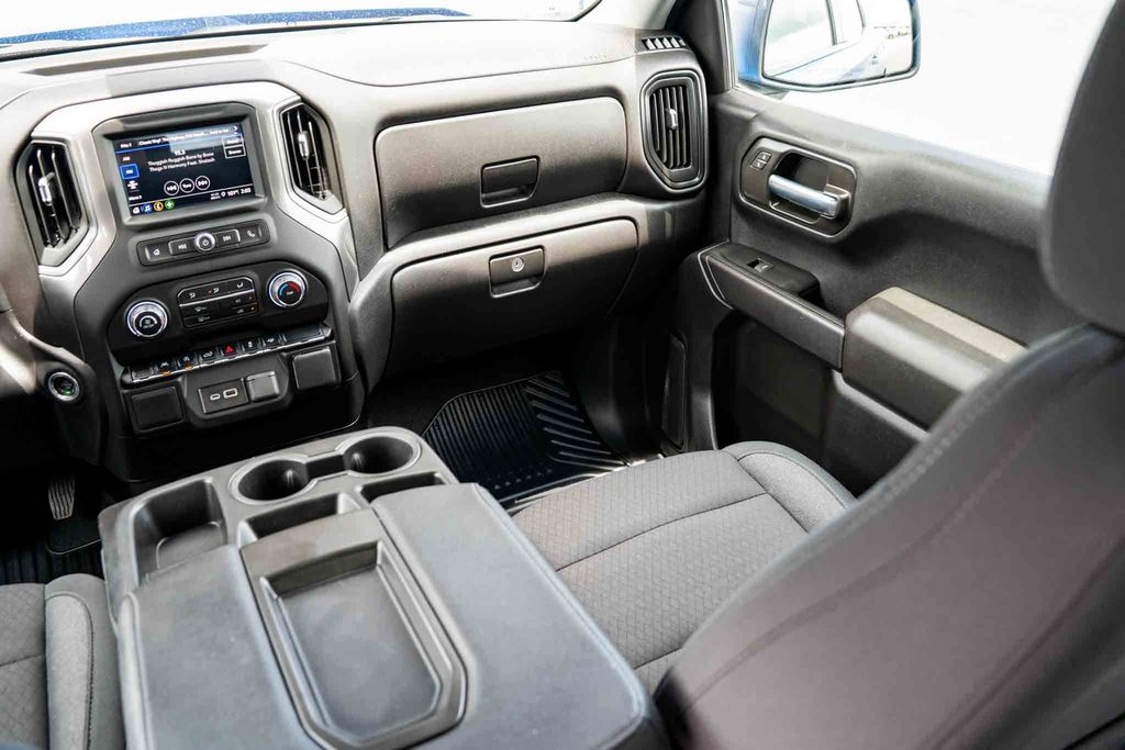Used Car 2025 Chevrolet Silverado 1500  Custom For Sale Under $40,000 In Austin, Texas