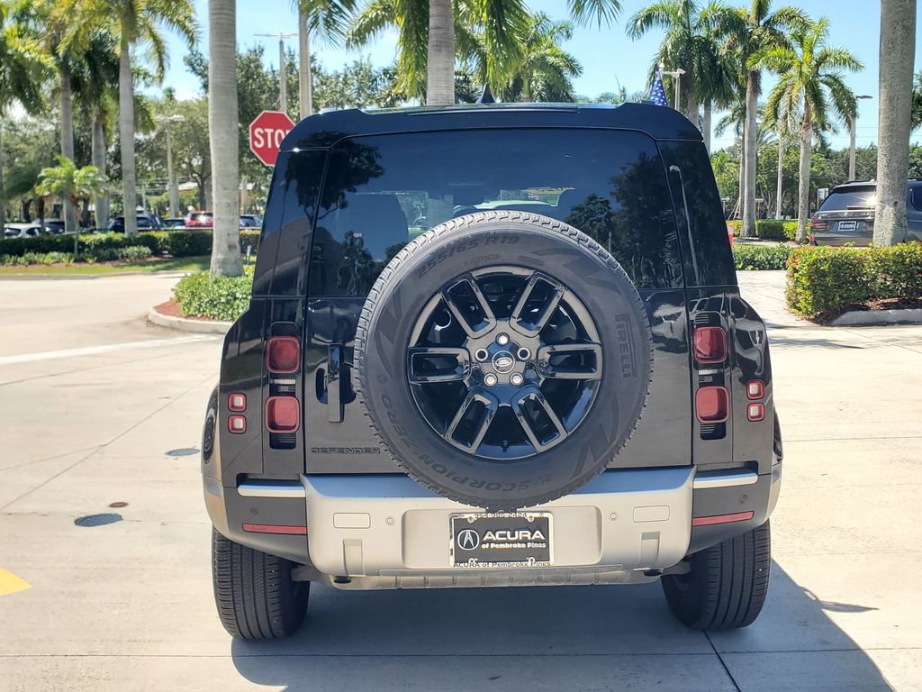 2025 Land Rover Defender