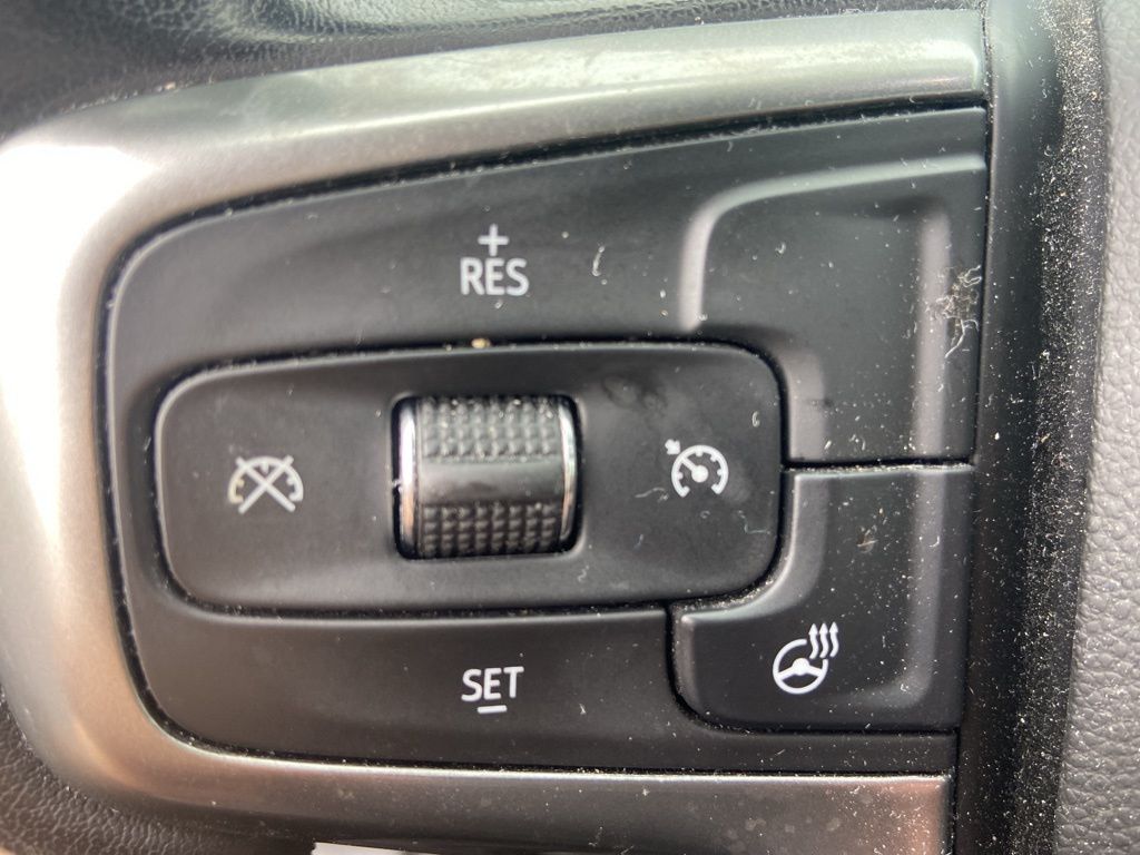 Thumbnail: 2019 Chevrolet Silverado 1500 - 17