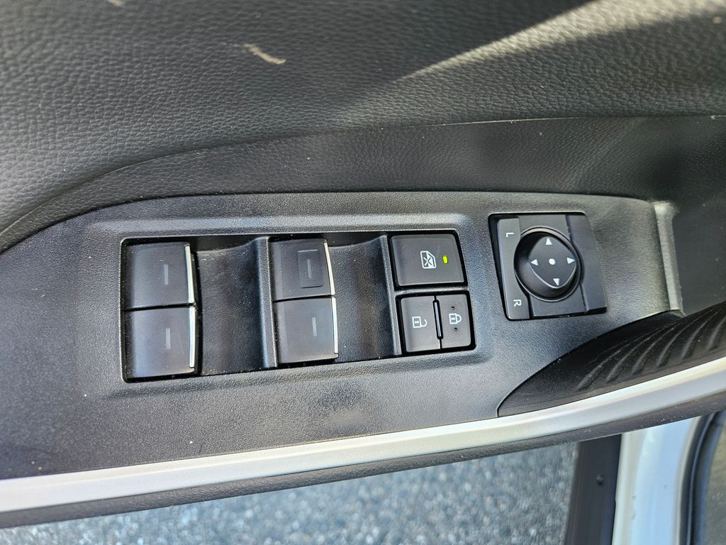 Thumbnail: 2024 Toyota RAV4 - 16