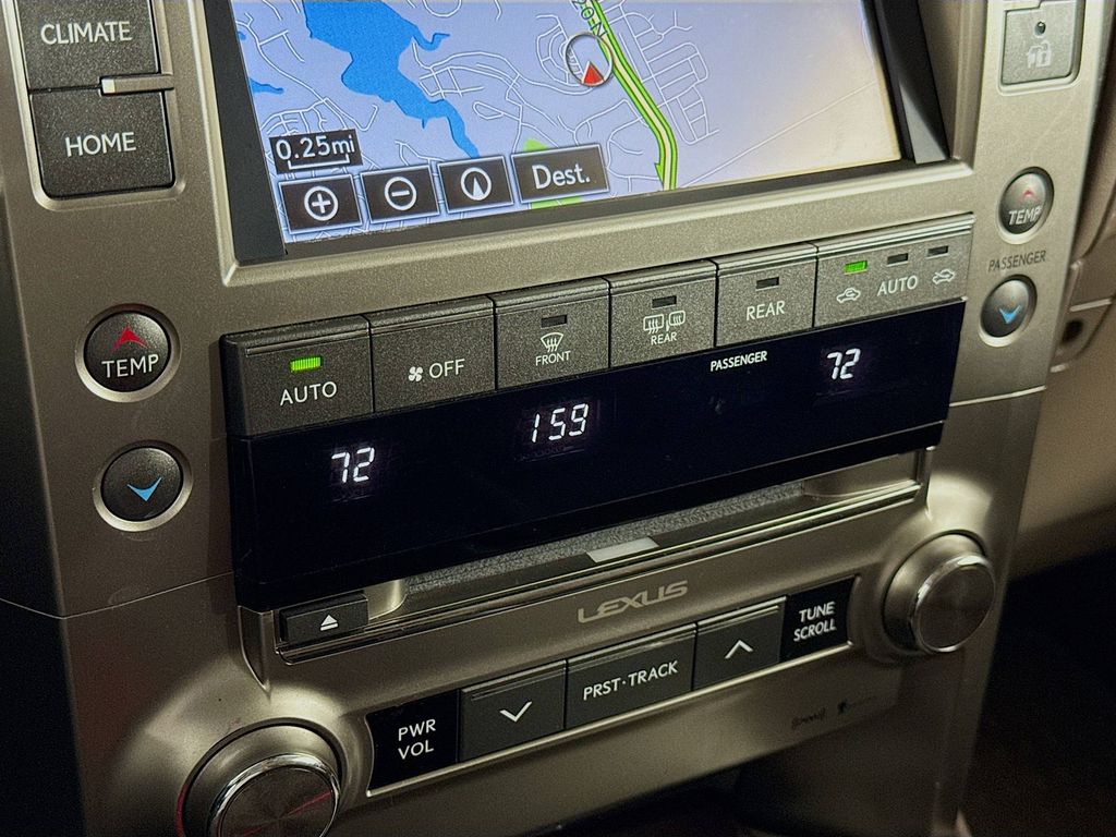 Thumbnail: 2016 Lexus GX - 16