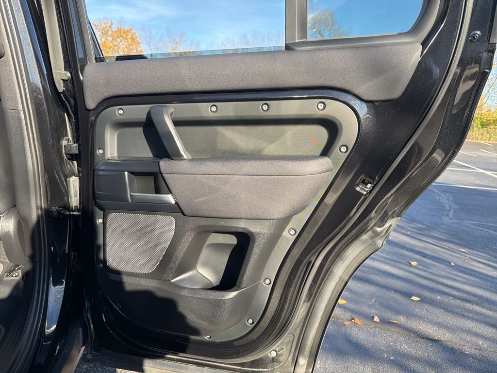 Thumbnail: 2021 Land Rover Defender - 28