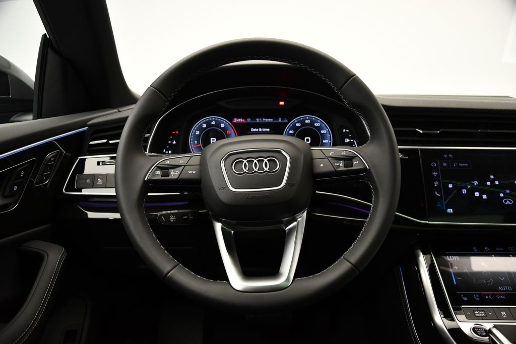 2025 Audi Q8  23