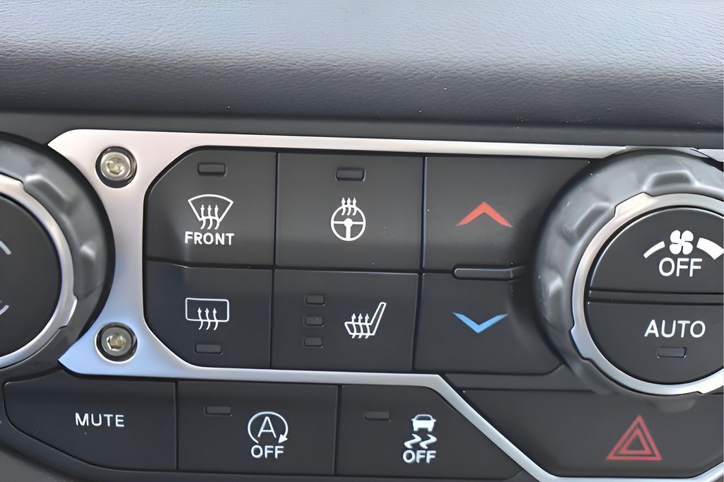 New Car 2025 Jeep Gladiator  High Tide For Sale Under $40,000 In Austin, Texas