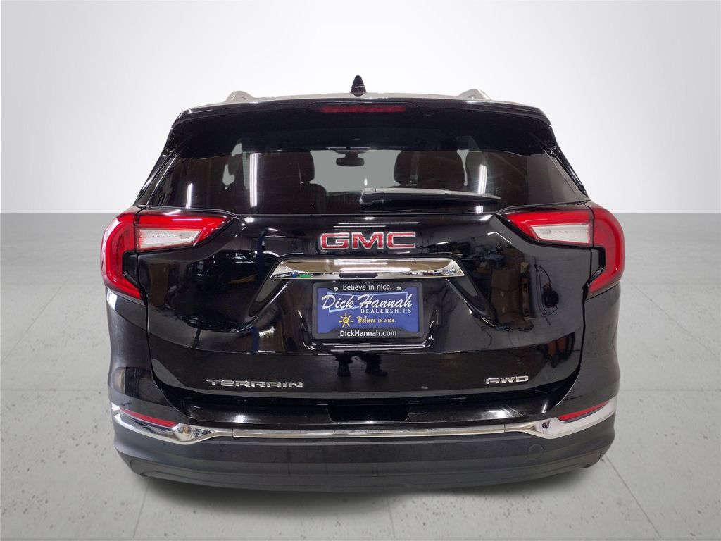 2022 GMC Terrain SLT