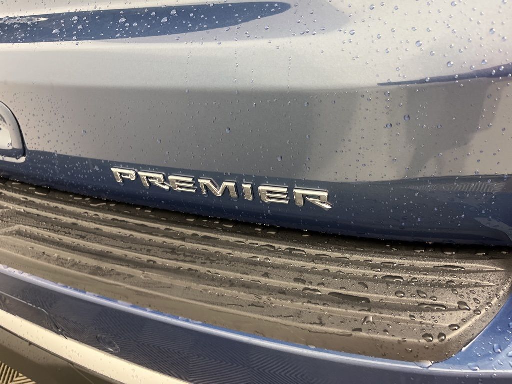 Thumbnail: 2026 Chevrolet Suburban - 18