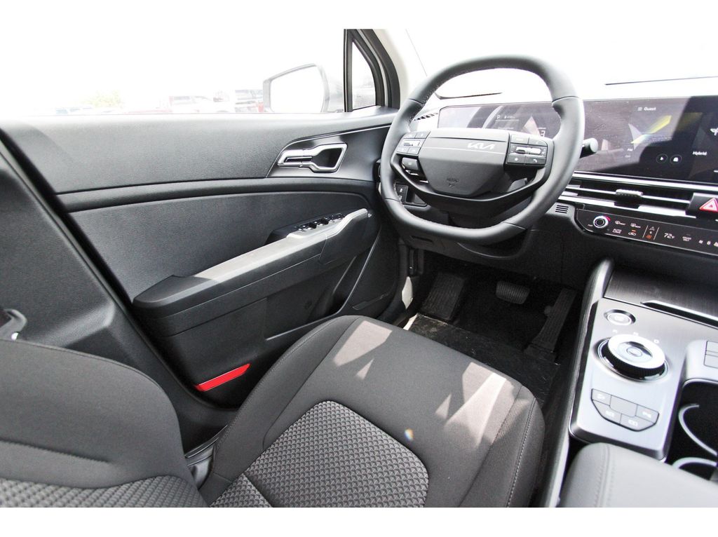 New 2026 Kia Sportage Hybrid SUV
