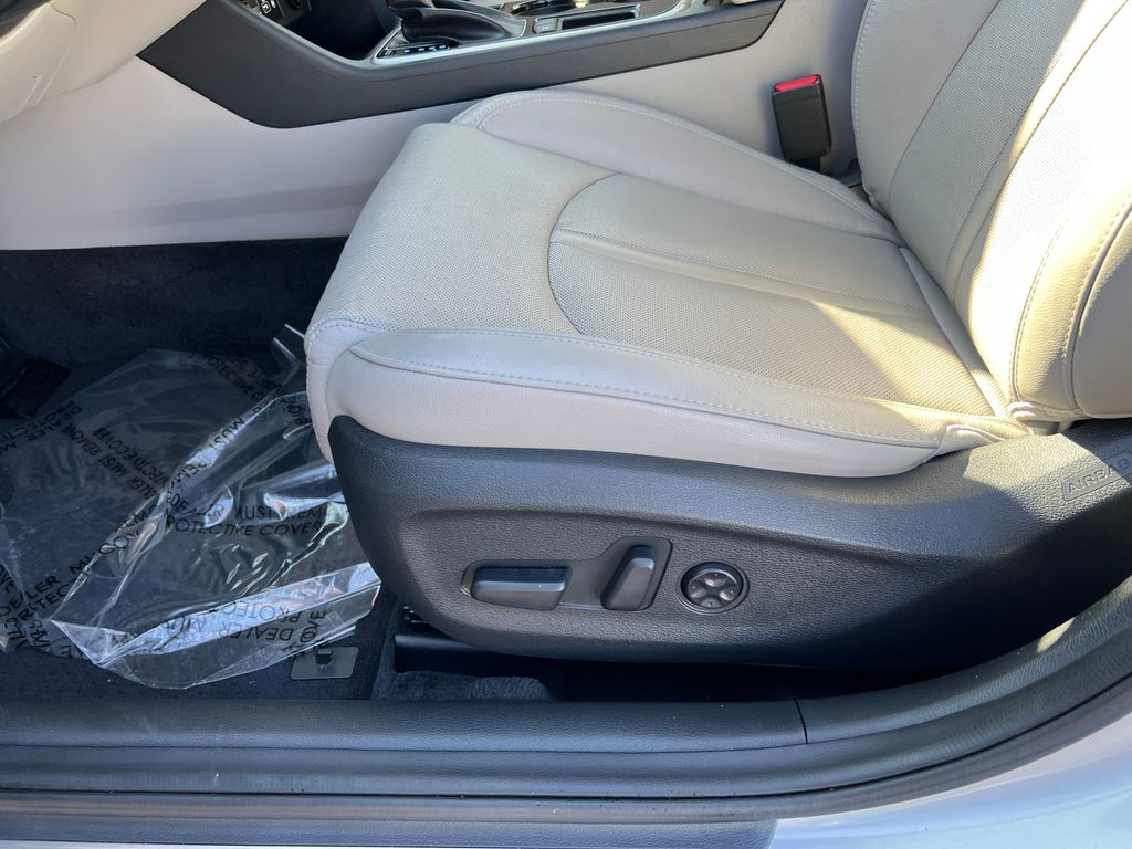 Thumbnail: 2018 Hyundai Sonata - 15