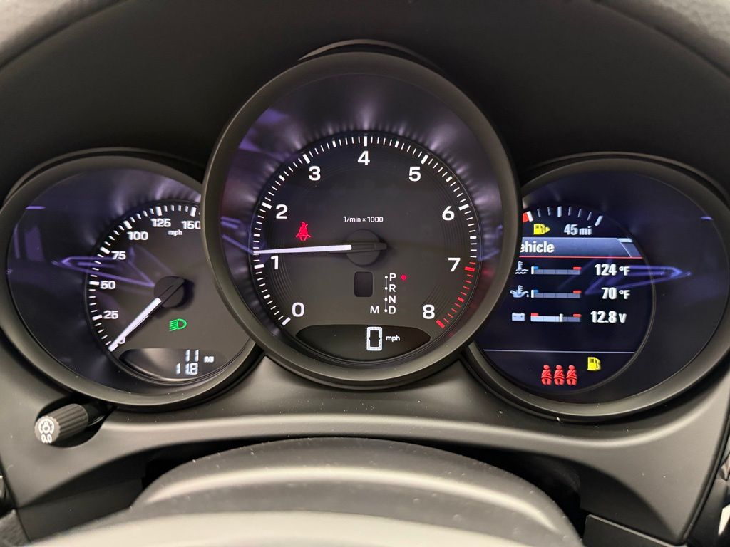 Thumbnail: 2026 Porsche Macan - 11