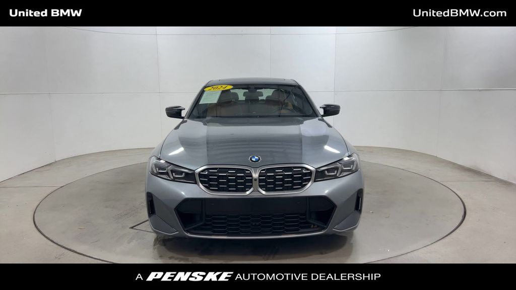 Thumbnail: 2024 BMW 3 Series - 3