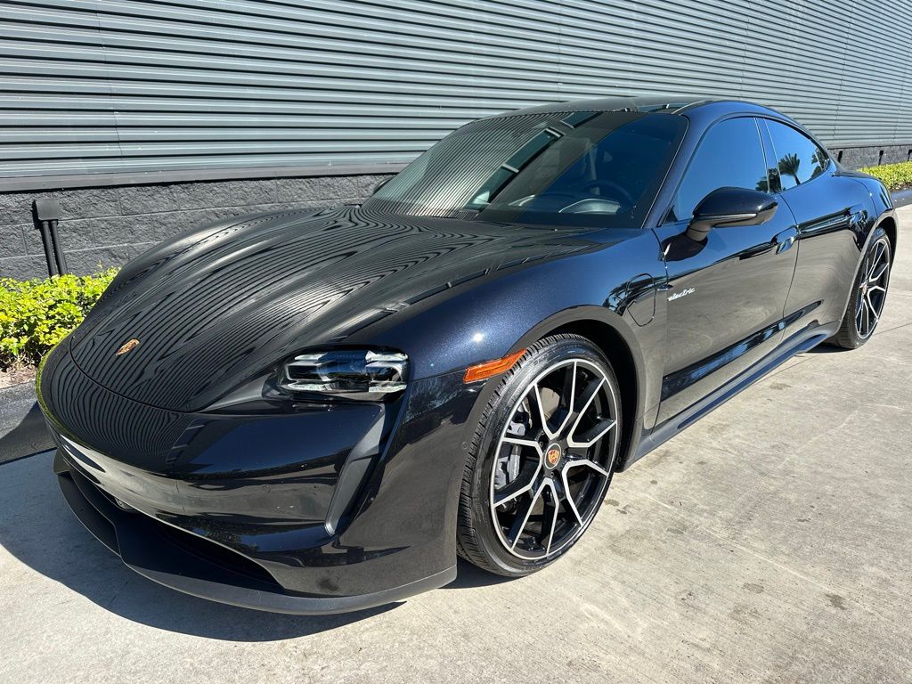 Thumbnail: 2023 Porsche Taycan - 7