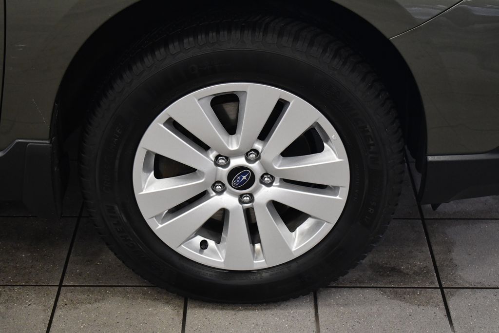 Thumbnail: 2016 Subaru Outback - 12
