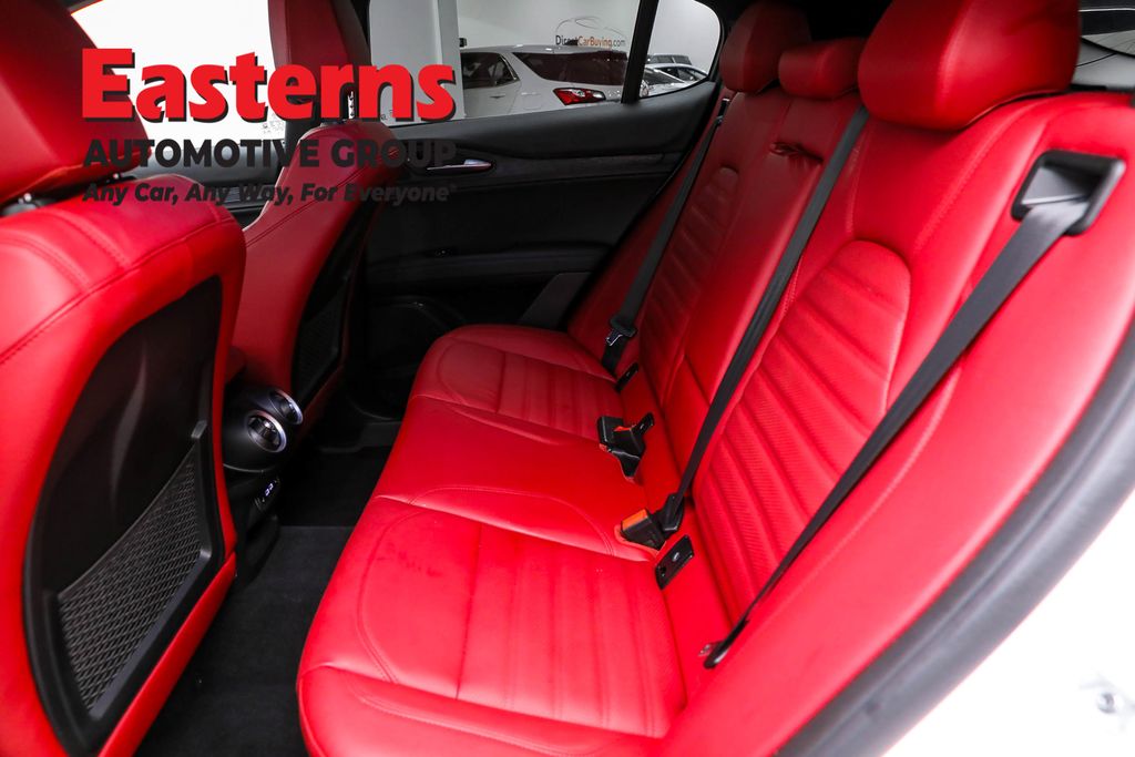 Used 2024 White Alfa Romeo Sprint image 21