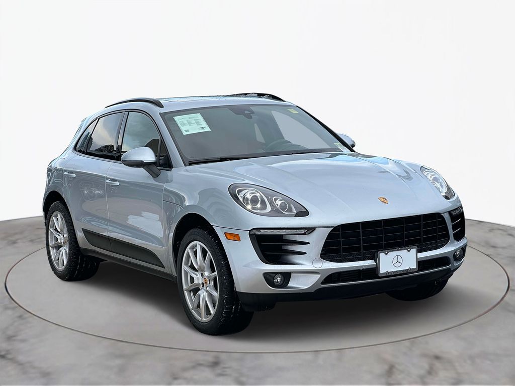 2017 Porsche Macan Base 3