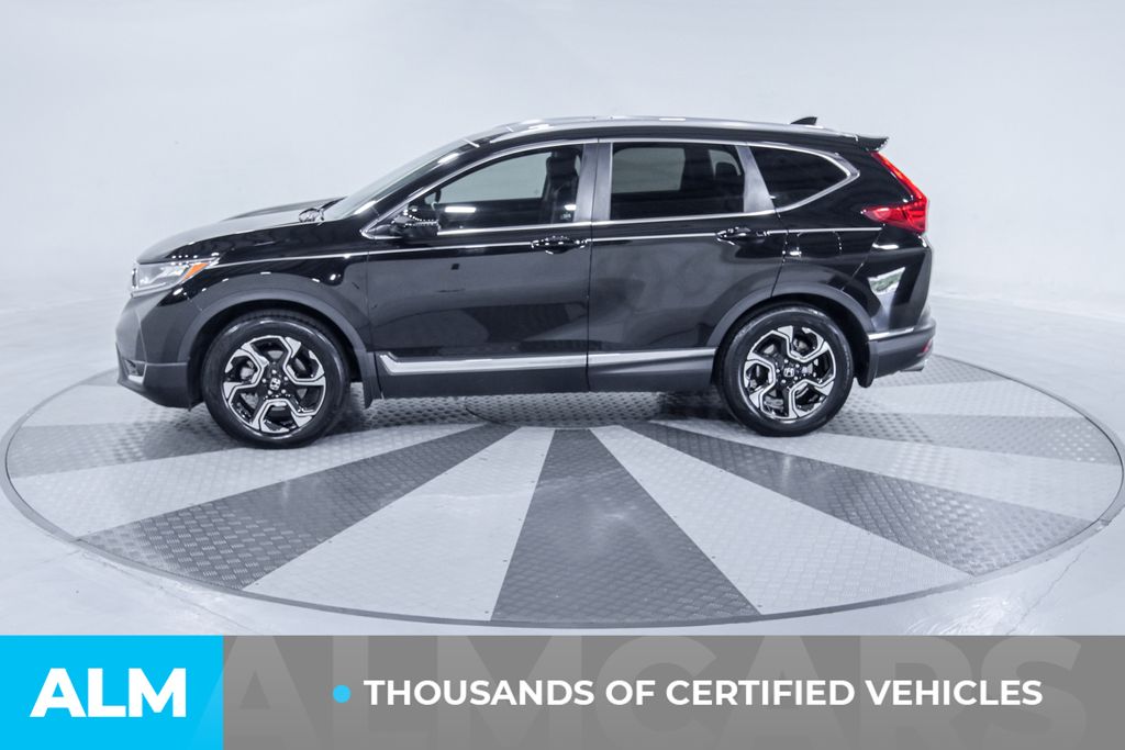 2017 Honda CR-V Touring photo 4