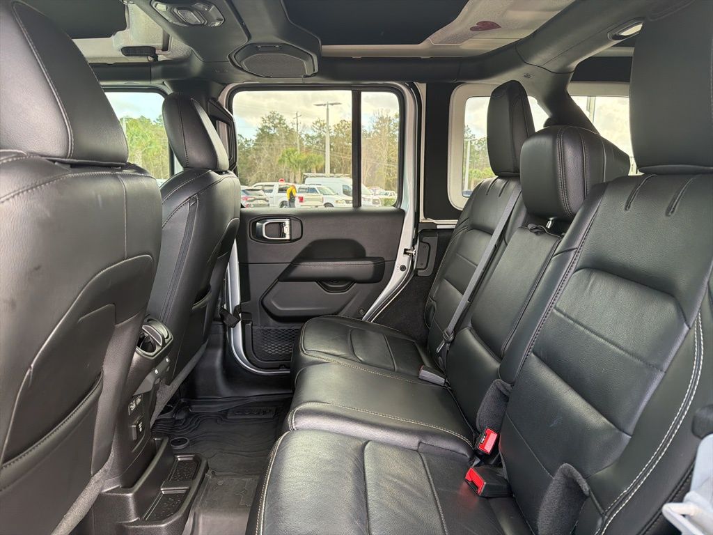 2022 Jeep Wrangler Unlimited Sahara 4x4