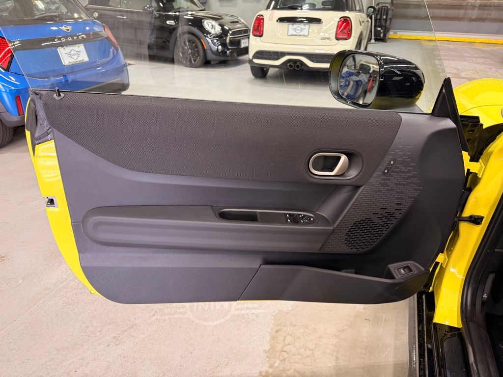 Thumbnail: 2026 MINI Cooper - 10