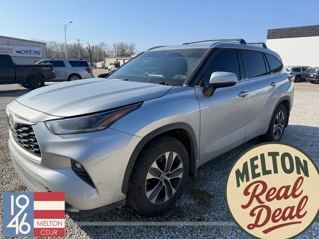 2021 Toyota Highlander XLE FWD