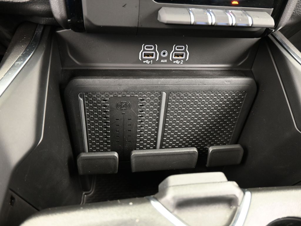 Used 2025 Diamond Black Crystal Pearlcoat Ram Big Horn/Lone Star image 29