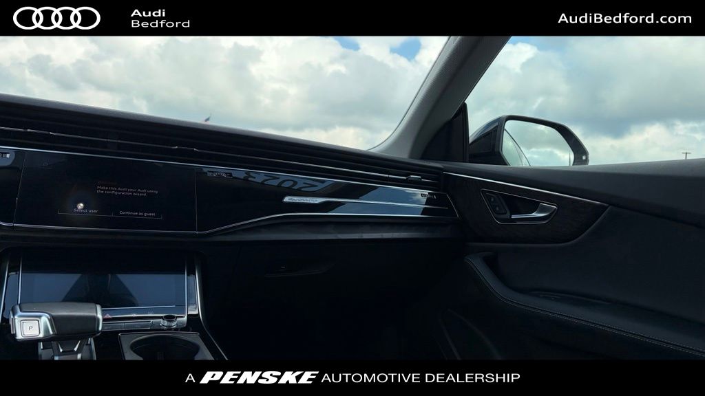 Thumbnail: 2023 Audi Q8 - 26
