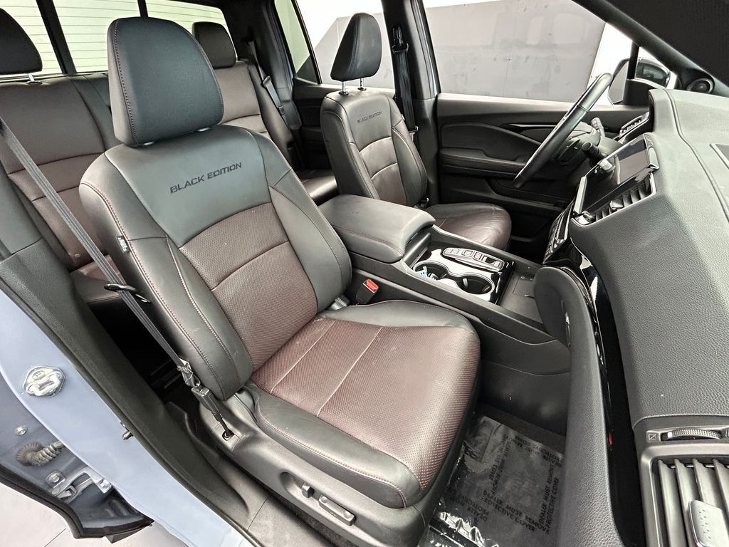 Used 2024 Gray Pearl Honda Black Edition image 44