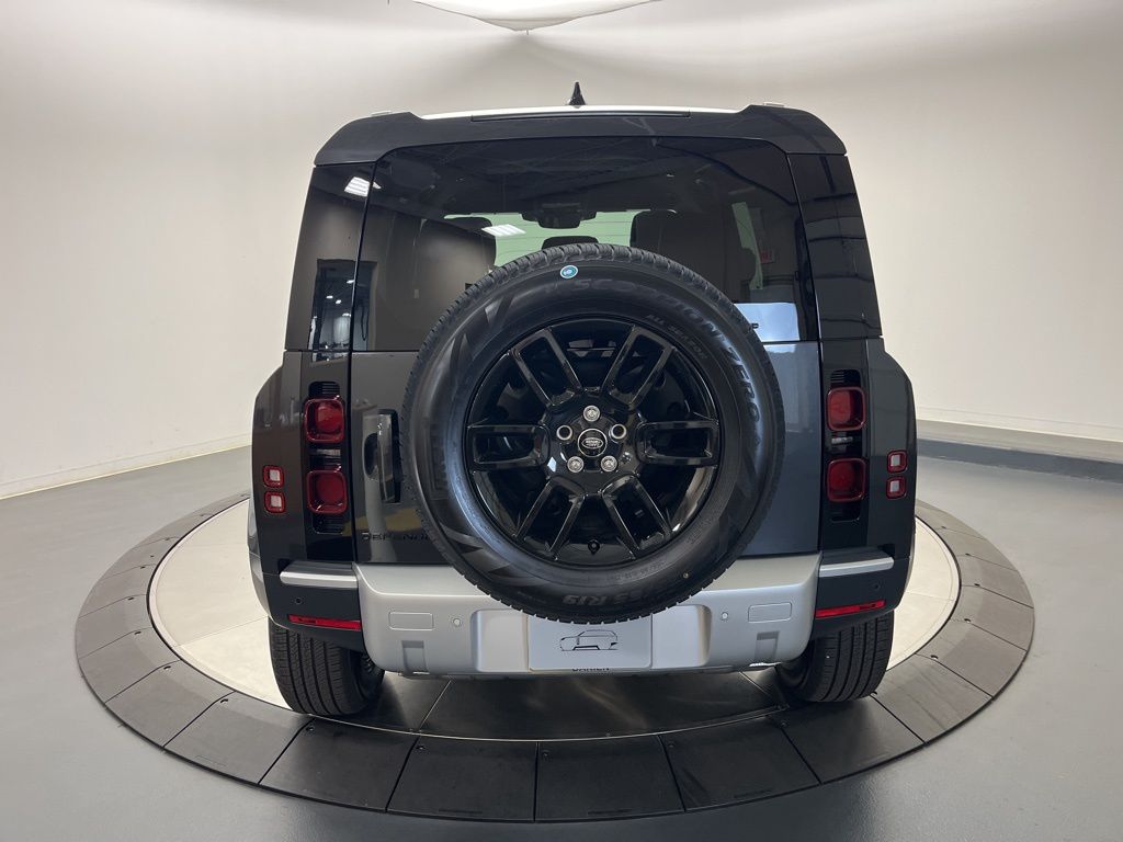 Thumbnail: 2025 Land Rover Defender - 3