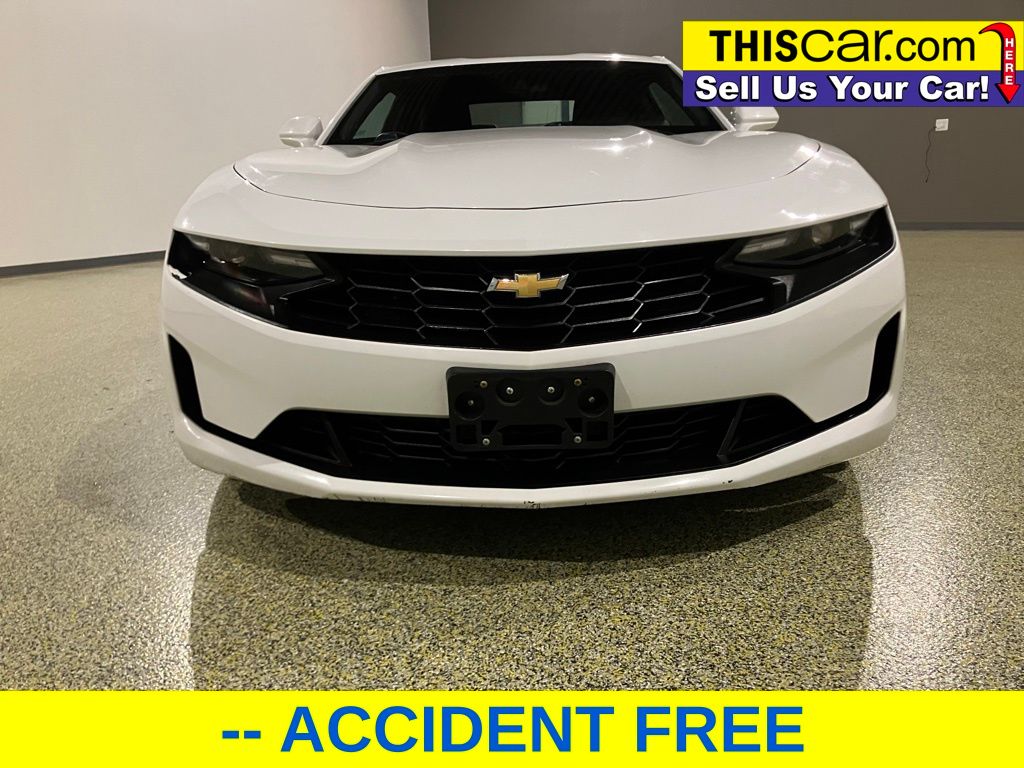 2019 Chevrolet Camaro 1LT photo 2