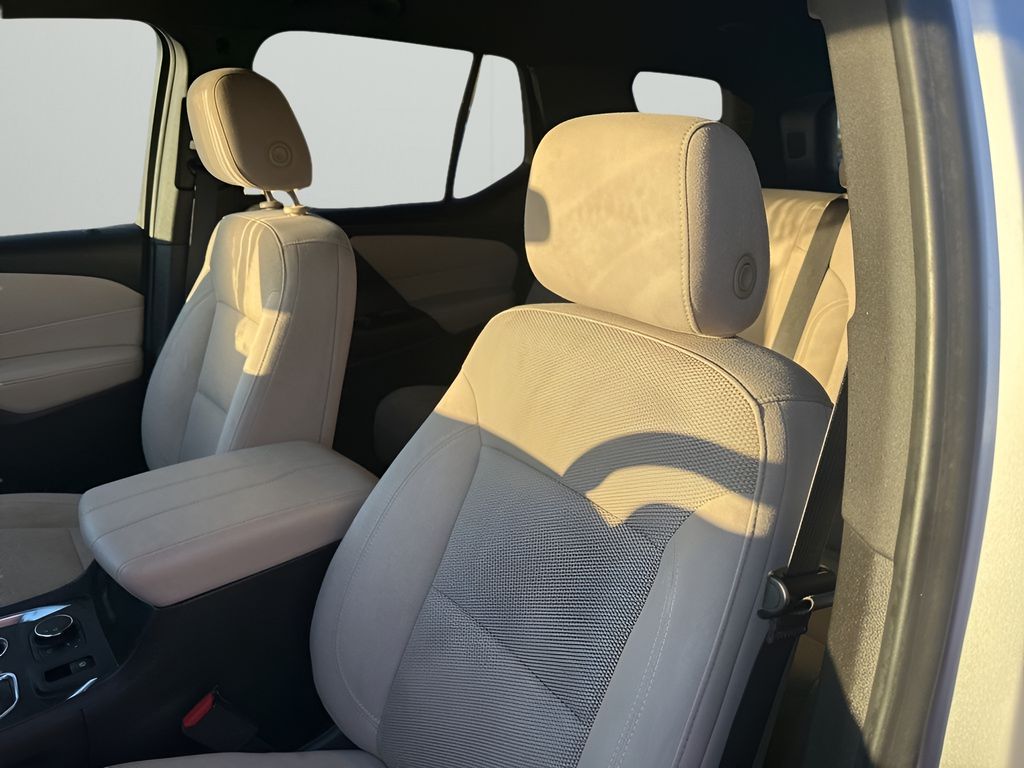 Used Car 2022 Chevrolet Traverse  Ls For Sale Under $25,000 In Austin, Texas