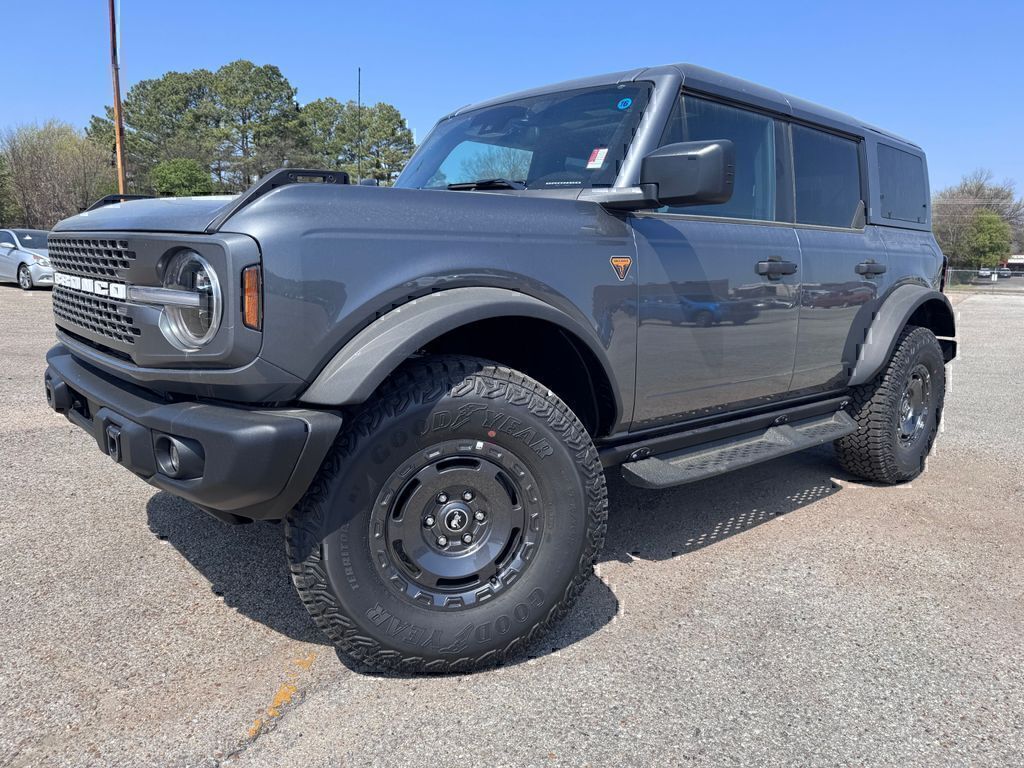 Gray Metallic 2025 Ford Bronco Badlands 4-Door 4WD SUV / Crossover Four-Wheel Drive Automatic