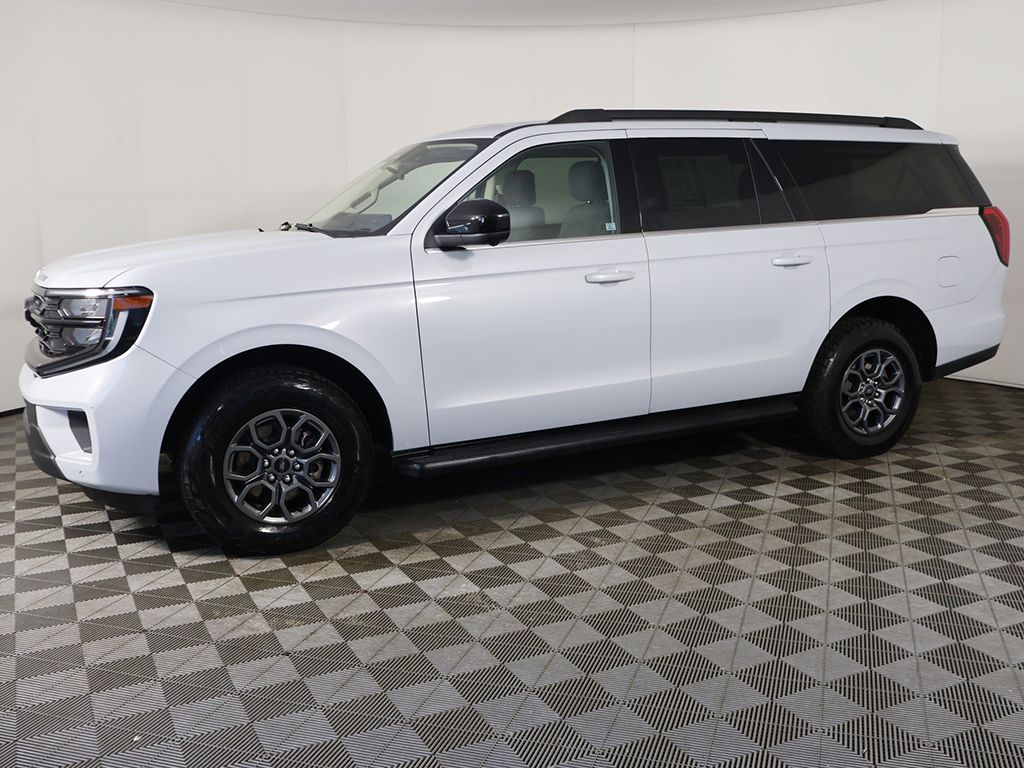Used 2025 Silver Ford Active image 18