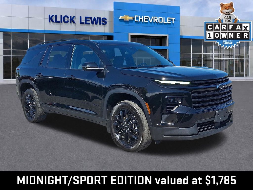 Mosaic Black Metallic 2024 Chevrolet Traverse LT FWD SUV / Crossover Front-Wheel Drive 8-Speed Automatic