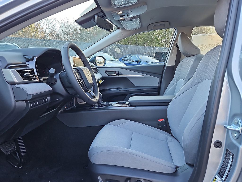 Thumbnail: 2026 Toyota Camry - 11