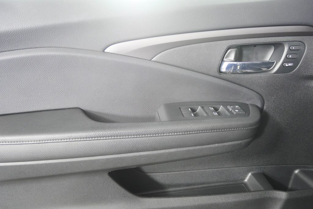 Thumbnail: 2022 Honda Pilot - 9