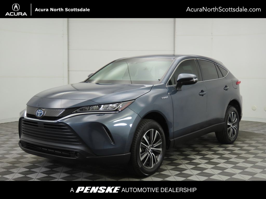 2021 Toyota Venza LE Hero Image