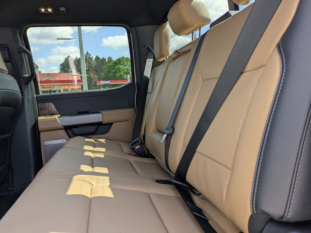 2026 Ford F-350 Super Duty LARIAT