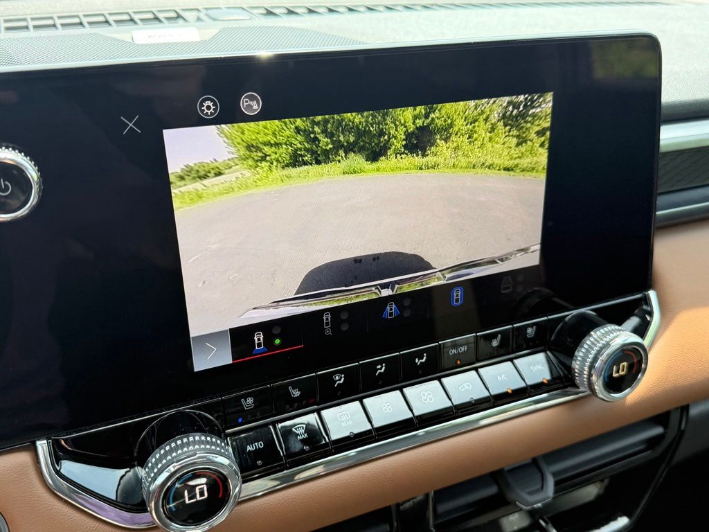 2024 GMC Canyon