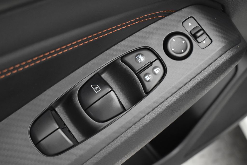 Thumbnail: 2020 Nissan Altima - 12