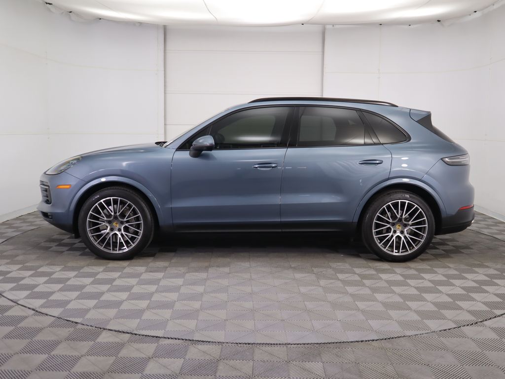 Thumbnail: 2020 Porsche Cayenne - 8