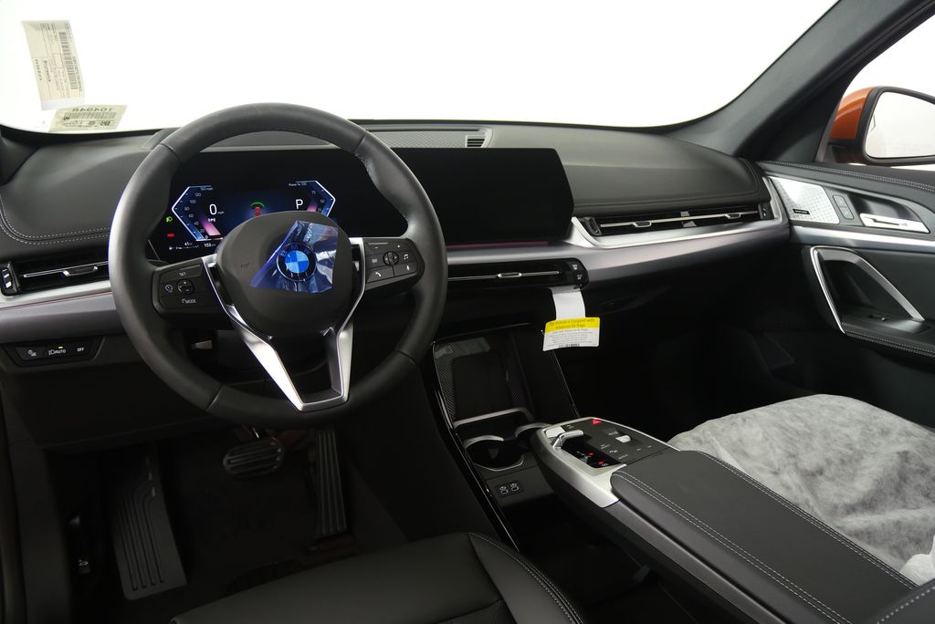 Thumbnail: 2025 BMW X1 - 17