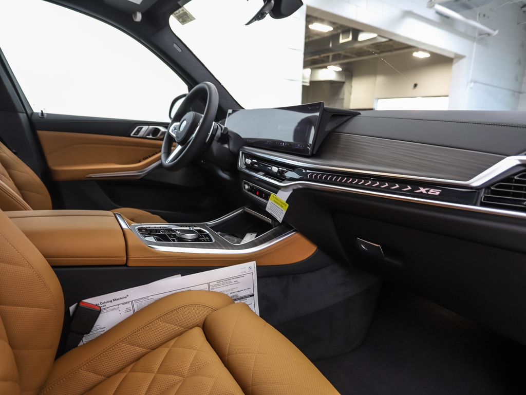 Thumbnail: 2026 BMW X5 - 28