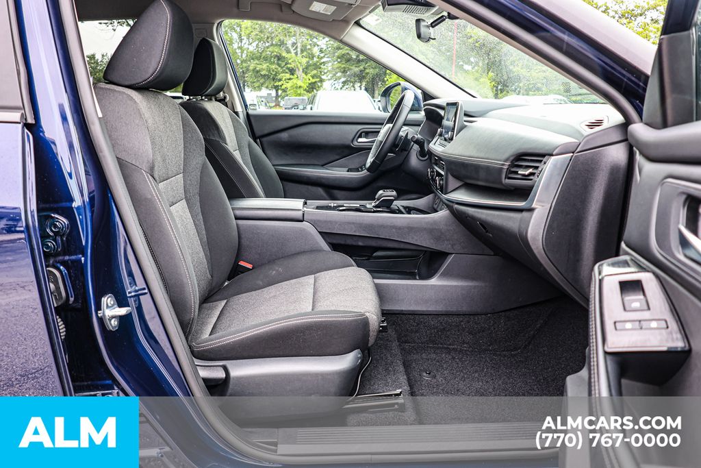 Used 2025 Blue Nissan SV image 21