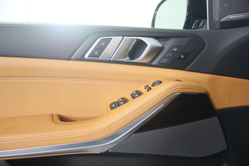 Thumbnail: 2026 BMW X5 - 8