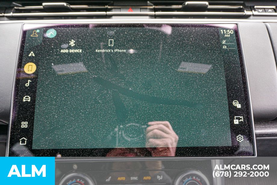 Used 2023 Silver Land Rover SE image 37