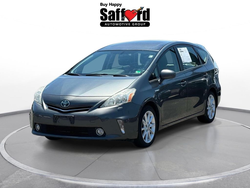 2013 Toyota Prius v Five