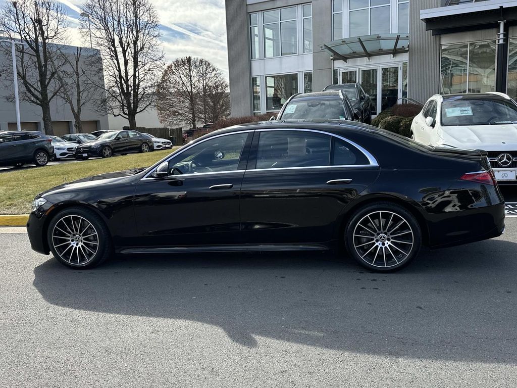 Thumbnail: 2022 Mercedes-Benz S-Class - 14